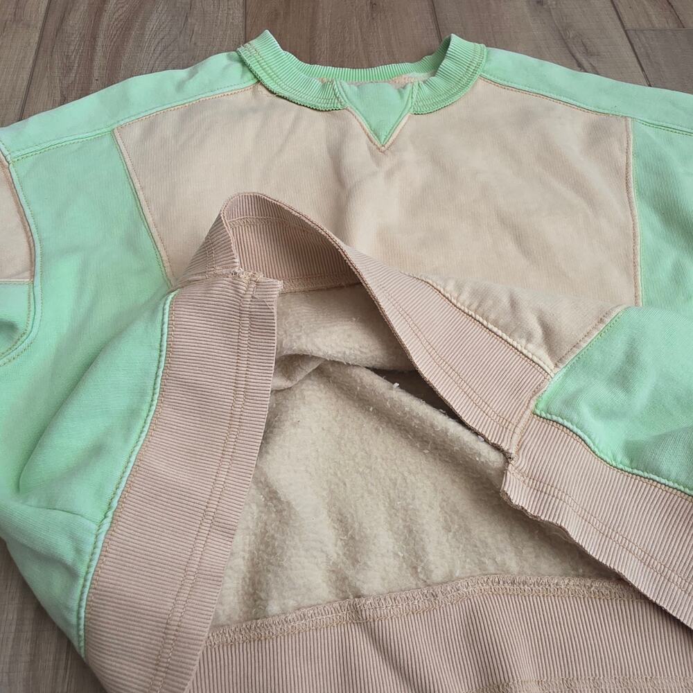 Free People Intercept Colorblock in Sesame Limezest Oversize Sweater Sz XS - Picture 9 of 15